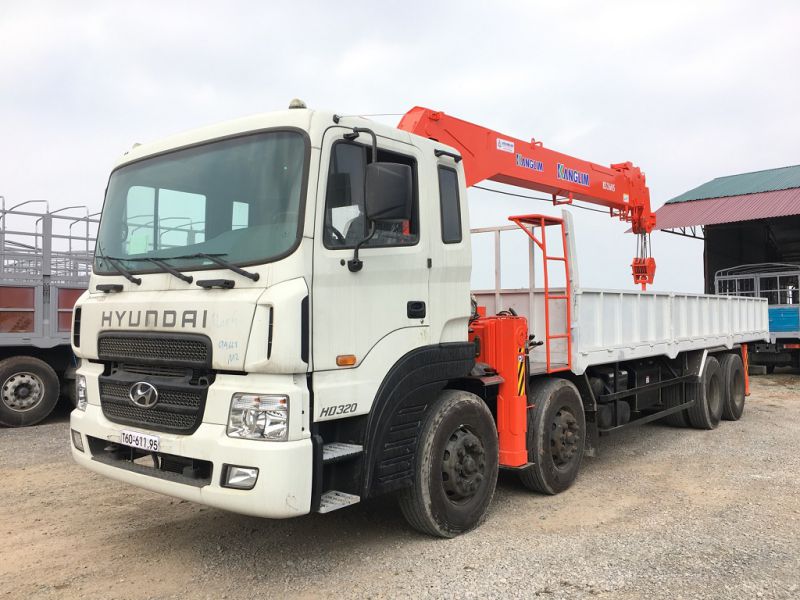 xe tải Hyundai HD320 gắn cẩu Kanglim KS2605